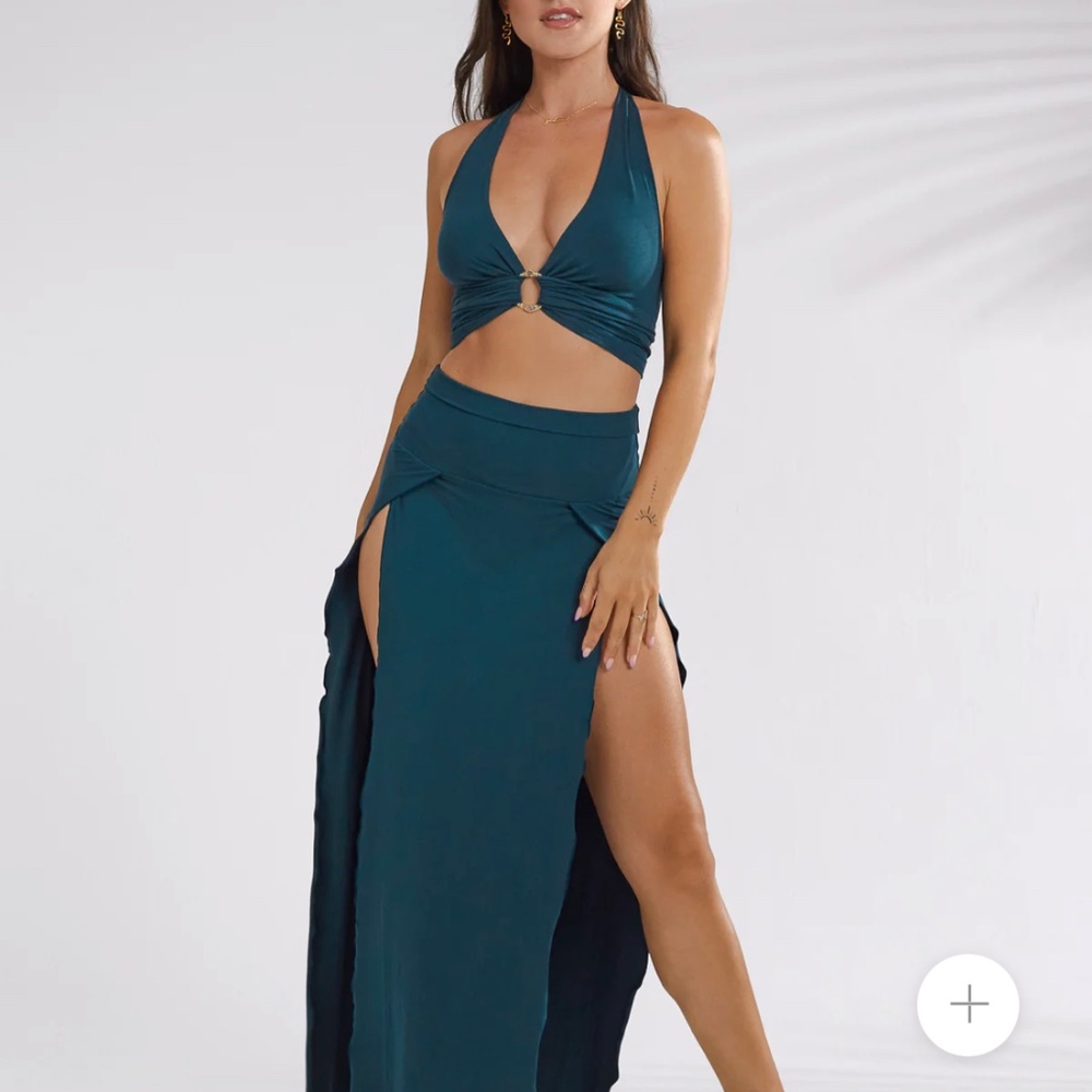 Royal Codes Cleopatra Slit Skirt